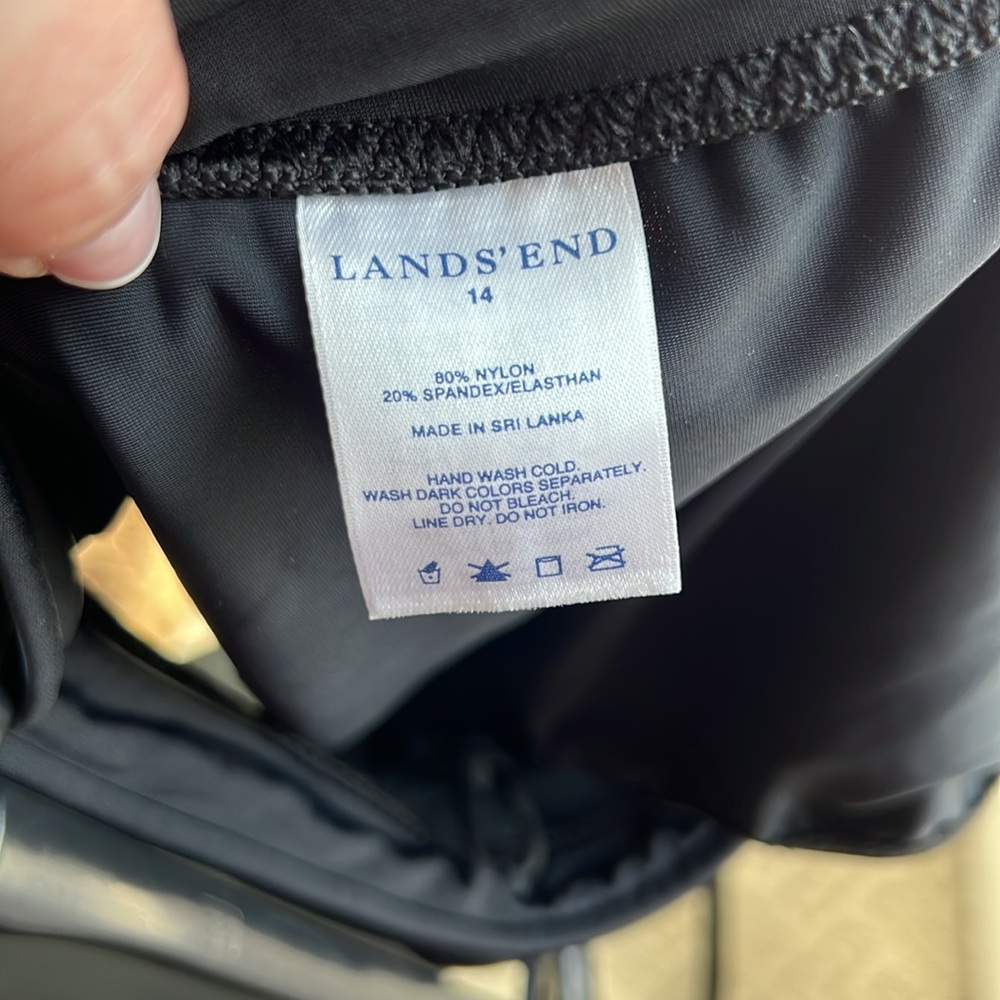 Lands’ End 2 Piece, Tankini Suit - Picture 7 of 12